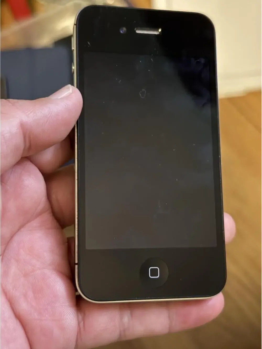 Apple iPhone 4s - 16GB - Black - Verizon